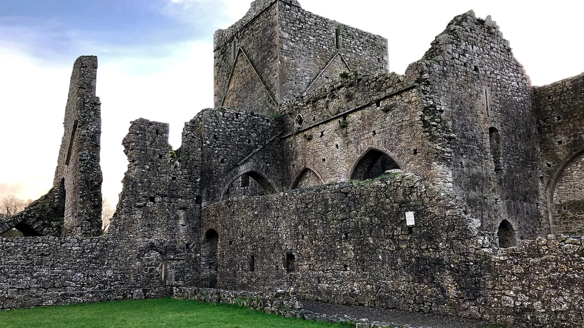 Cloister, Hore Abbey, Caiseal, Éire